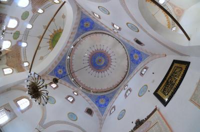photo spots in Sarajevo - Gazi Husrev-beg Mosque Interior (Begova đamija)