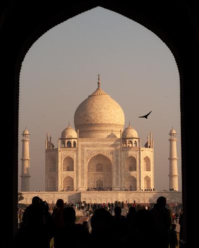 photos of India - Taj Mahal - through the Gates