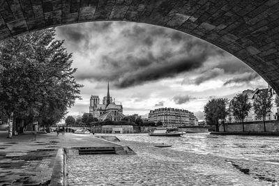 pictures of Paris - Cathedral Notre Dame of Paris view from the bridge of the Tournelle