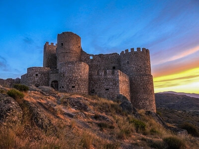photo locations in Castilla Y Leon - Castillo de Aunqueospese