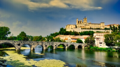 instagram spots in Occitanie - Béziers River view at St Nazaire Cathédrale