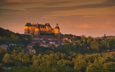 instagram spots in Nouvelle Aquitaine - Chateau de Hautefort (exterior - distant views)