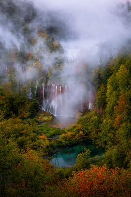 images of Plitvice Lakes National Park - Veliki Prštavac from above