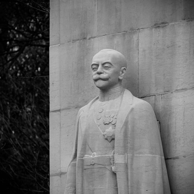 Bruxelles photography spots - Le Monument Adolphe Max