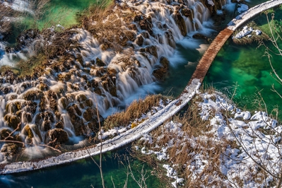 photos of Plitvice Lakes National Park - Rocky Cliff