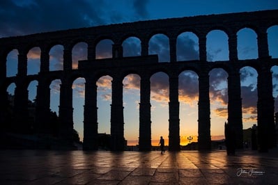 photo spots in Castilla Y Leon - Segovia Aqueduct