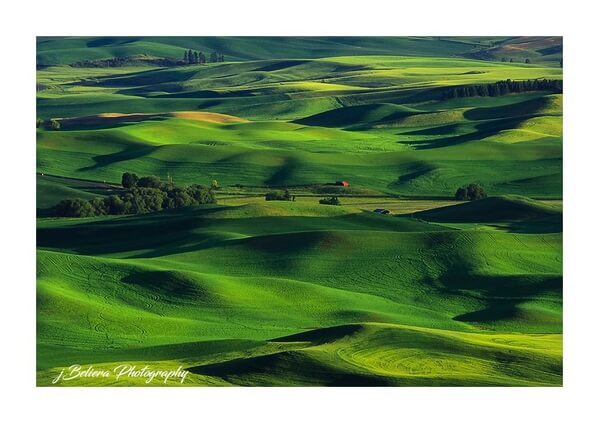 Taken with 70-200 telephoto in the afternoon from atop Steptoe Butte direction South East 
