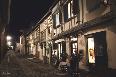 photo locations in Normandie - Honfleur - Rue Haute - The governor's house