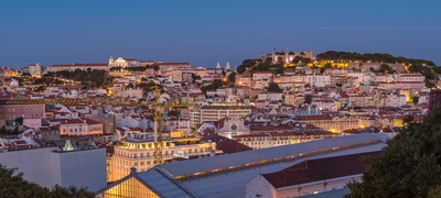 photo spots in Portugal - Miradouro de São Pedro de Alcântara