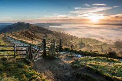 pictures of The Peak District - Mam Tor Gate