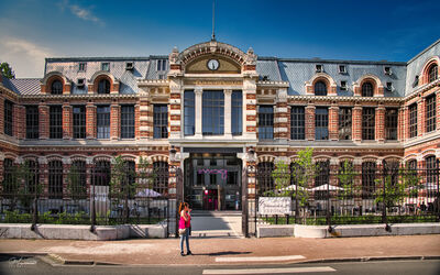 France photography spots - Faculty of Medicine and Pharmacy
