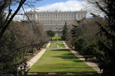 Comunidad De Madrid photography locations - Royal Palace from Sabatini Gardens