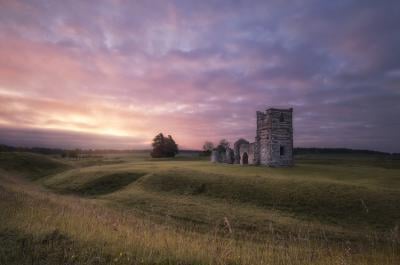 images of Dorset - Knowlton Church & Earthworks