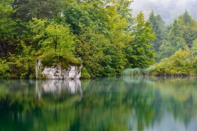 photography locations in Plitvice Lakes National Park - Burget Lake 