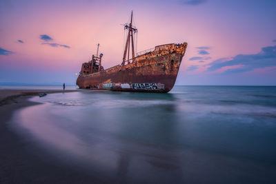 Lakonia instagram spots - Dimitrios (Δημήτριος) Shipwreck