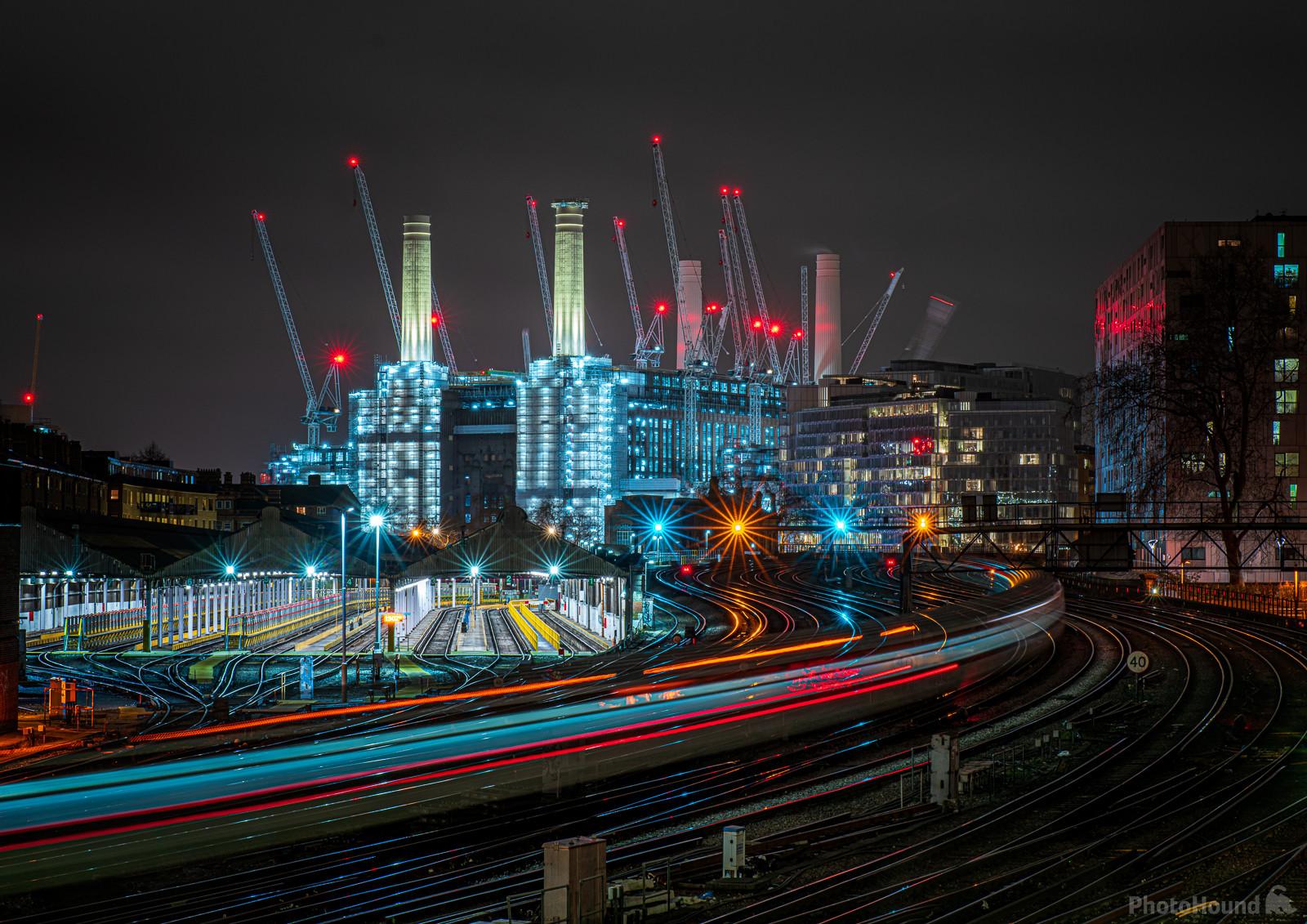 Image of Battersea Power Station from Ebury Bridge by James Billings.