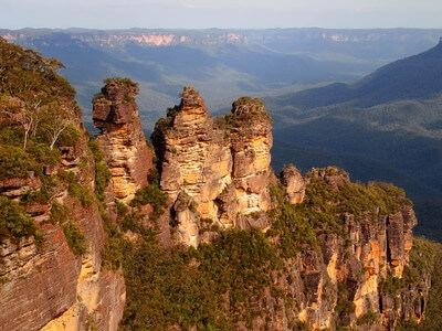 • Katoomba Dc instagram spots - Blue Mountains - Three Sisters Lookout