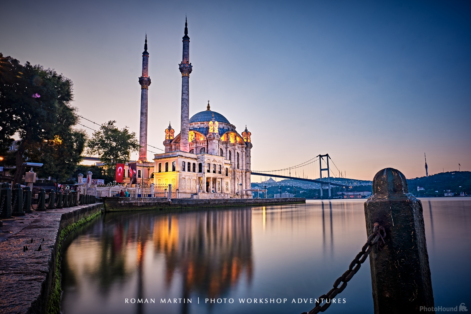 Image of Ortaköy Mosque by Roman Martin