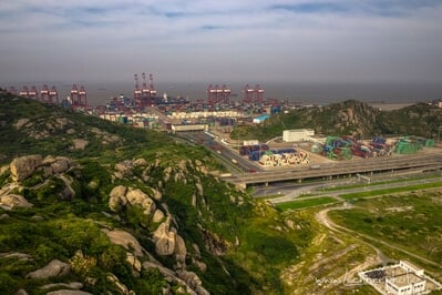 images of China - Shanghai Deepwater Port