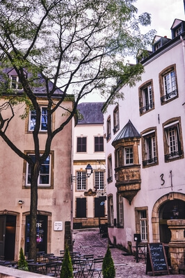 photo spots in Luxembourg City - Rue Large
