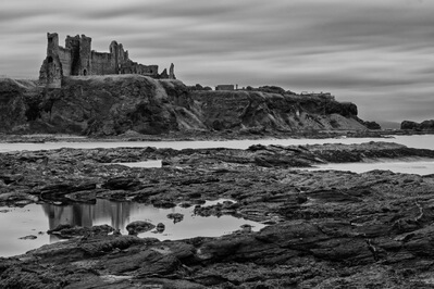 Image of Tantallon Castle & Bass Rock from Seacliff Beach - Tantallon Castle & Bass Rock from Seacliff Beach