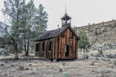 Metolius instagram spots - Old Church/Schoolhouse