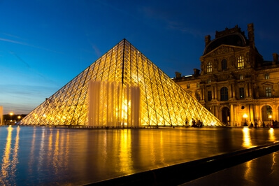 Image of Pyramide du Louvre (Louvre Exterior) - Pyramide du Louvre (Louvre Exterior)