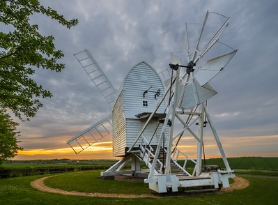 images of Cambridgeshire - Great Chishill Windmill