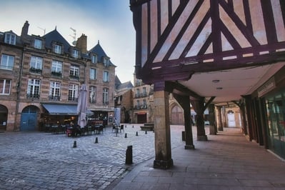 Bretagne photography locations - Place des Cordeliers, Dinan, France