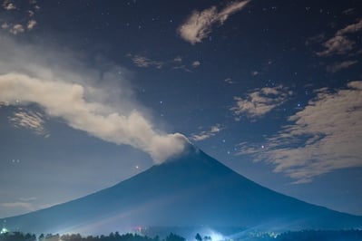 Bicol instagram spots - Mount Mayon from  Elkanville Hotel