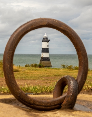 Picture of Trwyn Du Lighthouse - Trwyn Du Lighthouse