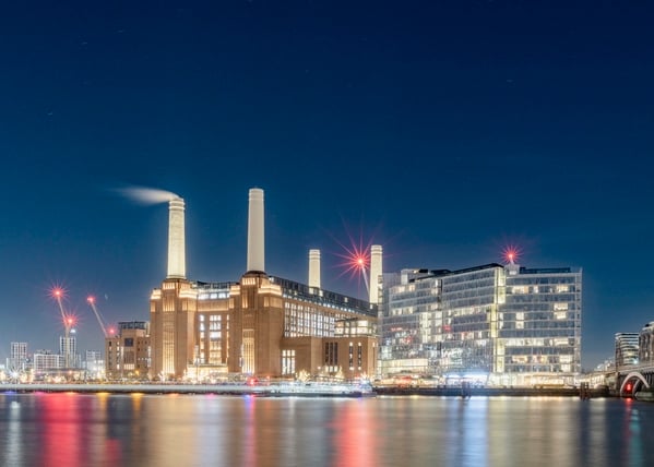 Beautiful Battersea Power Station.... I would be happy to photograph this building every night!