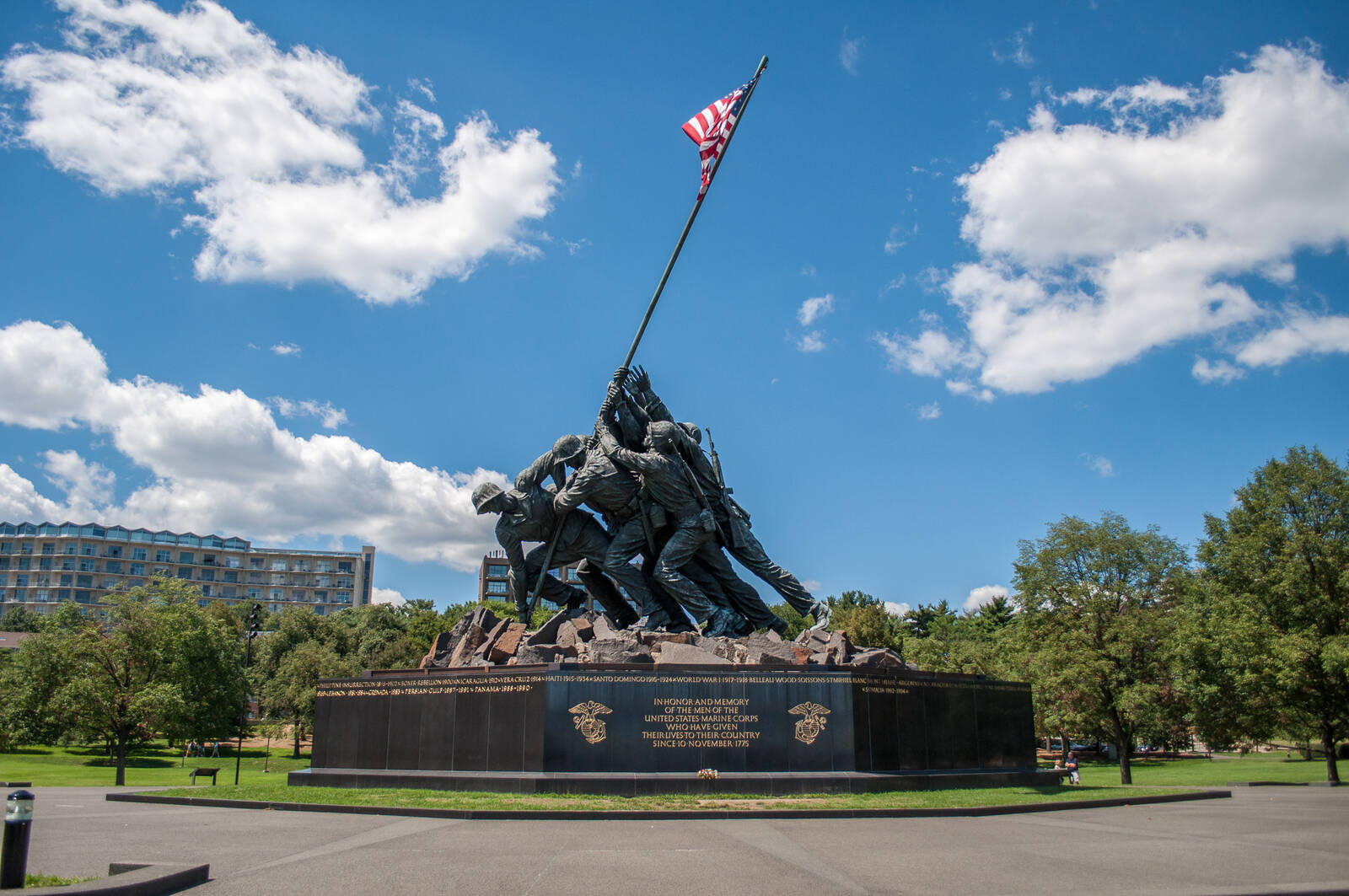 Image of US Marine Corps War Memorial by Peter Haargaard