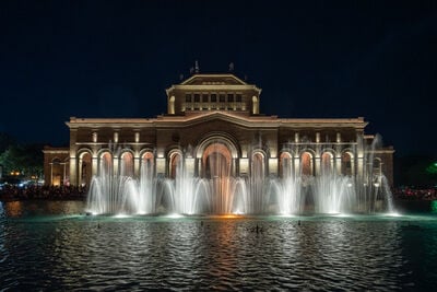 photography locations in Armenia - Republic Square