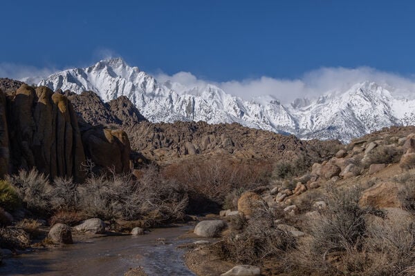 There are many hiking trails around the Alabama Hills which offer all kinds of amazing rock formations