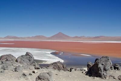 photography locations in Bolivia - Laguna Colorada Lookout